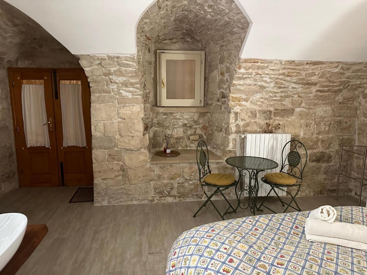 Giovinazzo Suite Pavone Griffi Экстерьер фото