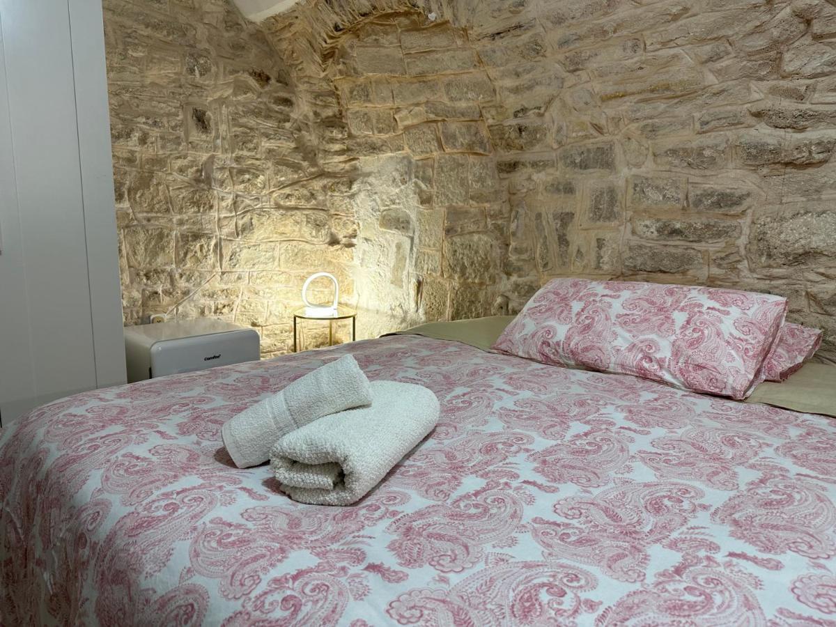 Giovinazzo Suite Pavone Griffi Экстерьер фото