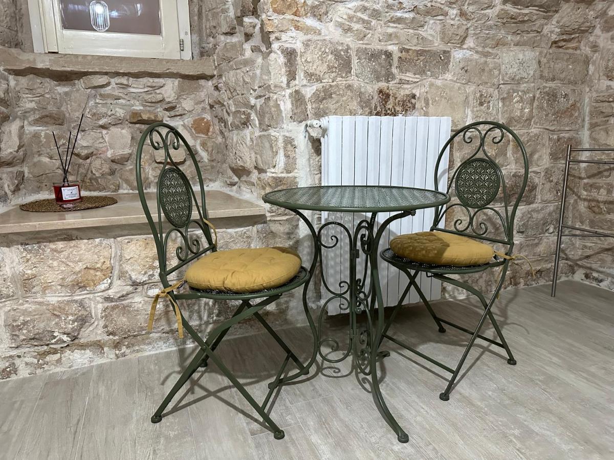 Giovinazzo Suite Pavone Griffi Экстерьер фото