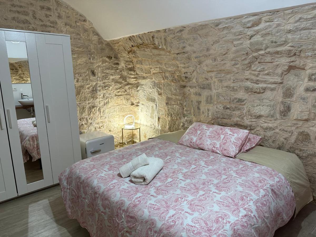Giovinazzo Suite Pavone Griffi Экстерьер фото