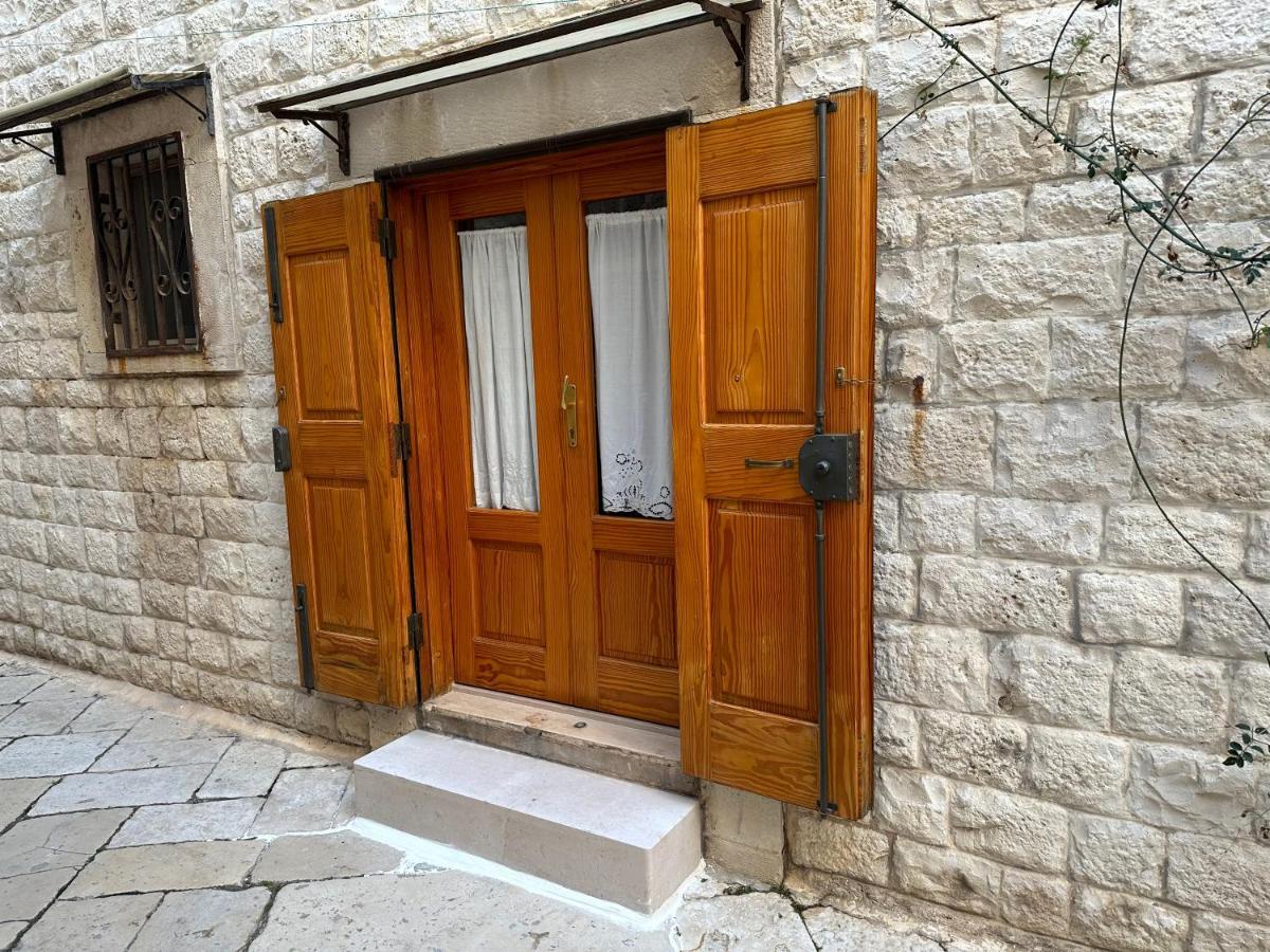 Giovinazzo Suite Pavone Griffi Экстерьер фото