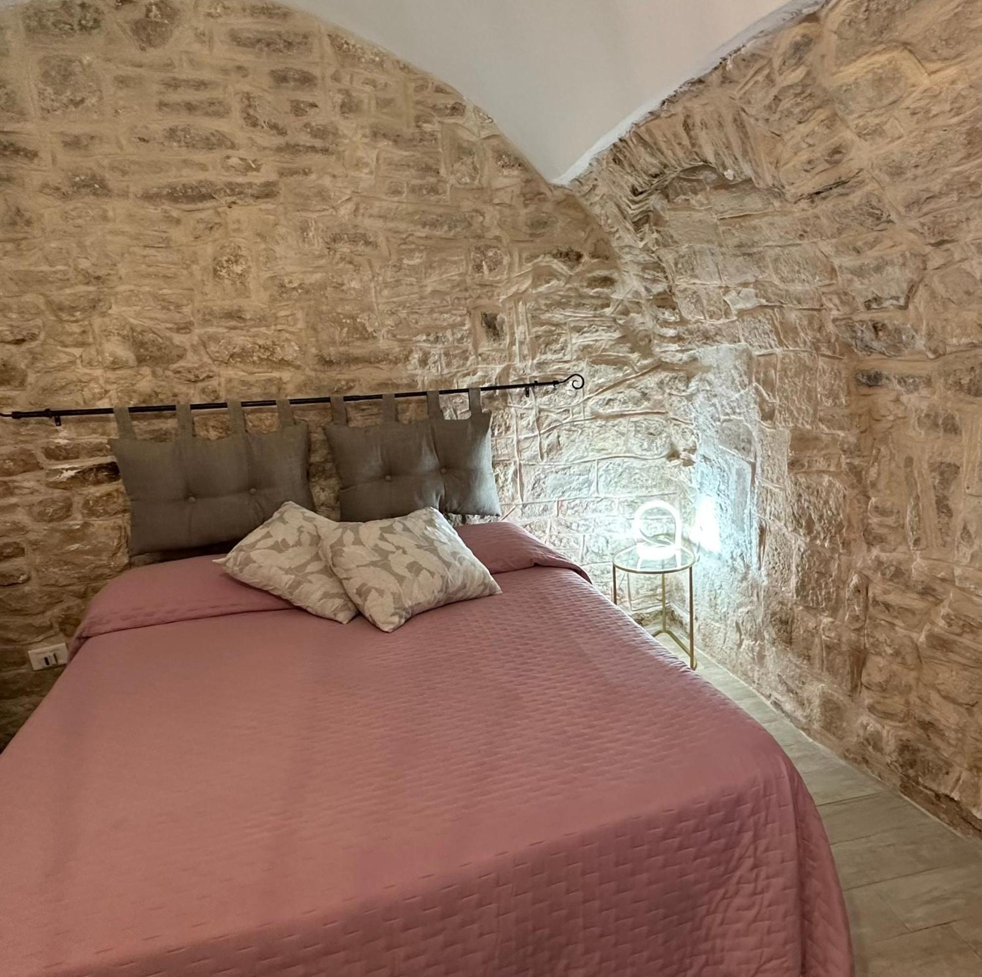 Giovinazzo Suite Pavone Griffi Экстерьер фото